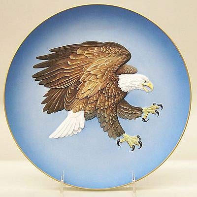 Hutschenreuther American Bald Eagle Collectors Plate, Freedom in Flight, Gold Trim on Rim, 1976 by Gunther Granget, Limited Edition of 5000, 3-D 10" Plate