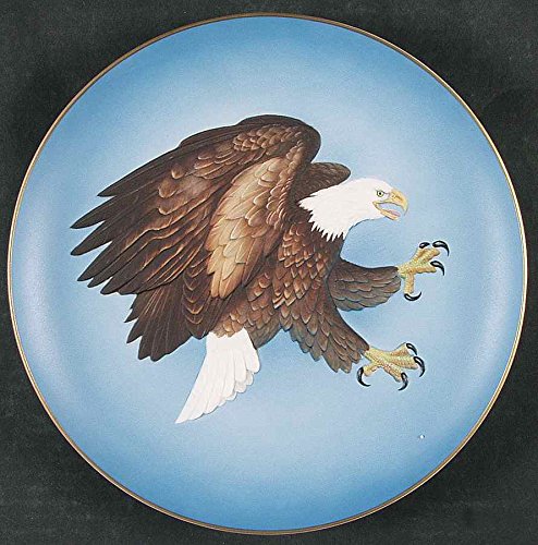 Hutschenreuther American Bald Eagle Collectors Plate, Freedom in Flight, Gold Trim on Rim, 1976 by Gunther Granget, Limited Edition of 5000, 3-D 10" Plate